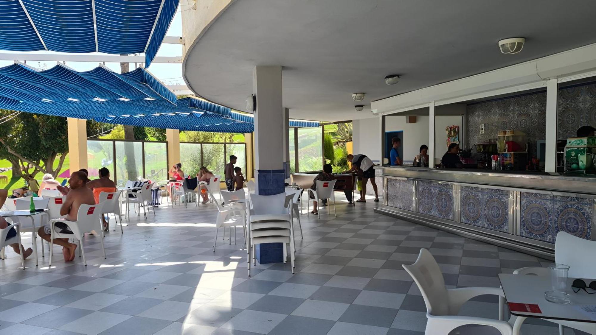 Luxury Suites Minerva Beach 贝纳尔马德纳 外观 照片